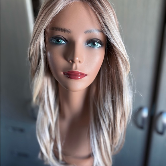 Belle tress “Siena” wig in color Raw sugar blond City collection new - Picture 2 of 7